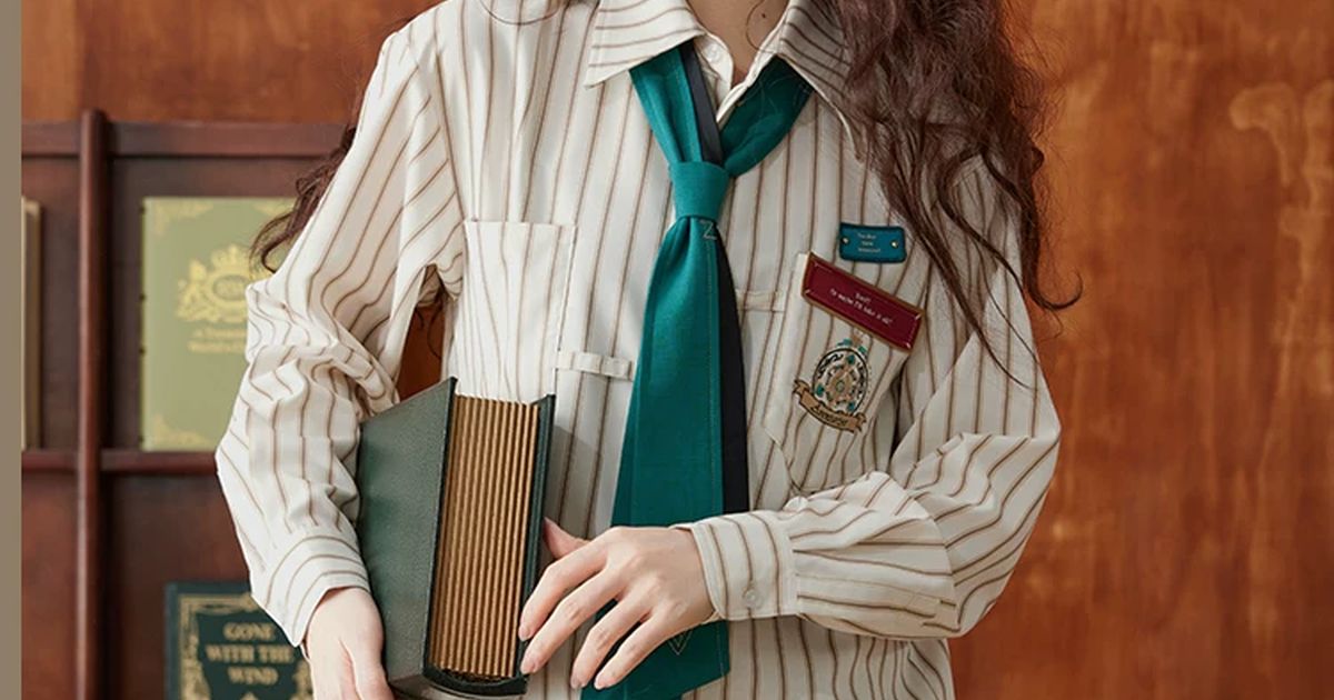 Бежевая рубашка с галстуком, Коллекция Авантюрина